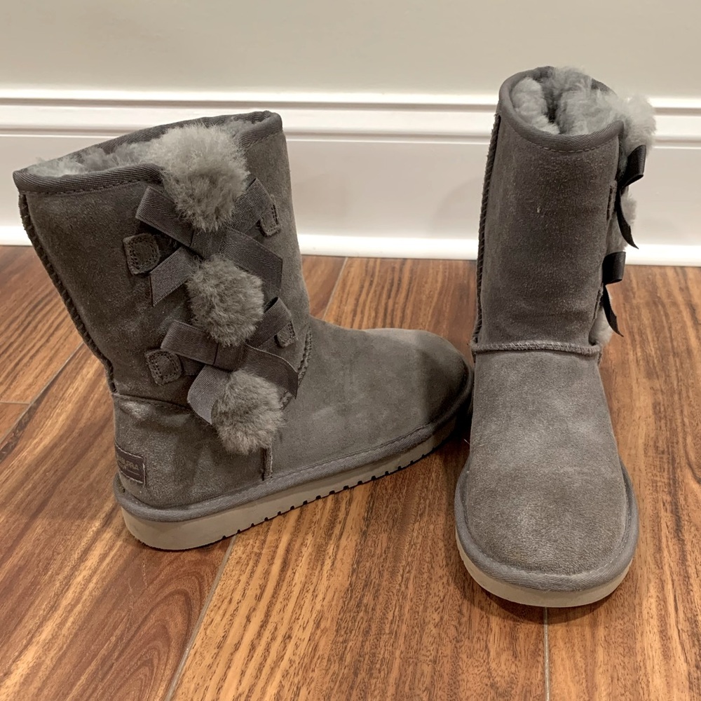 Uggs Victoria Bow fur Boots Gray